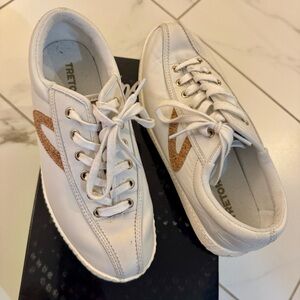 Tretorn white sneakers. EUC. Size 6.5